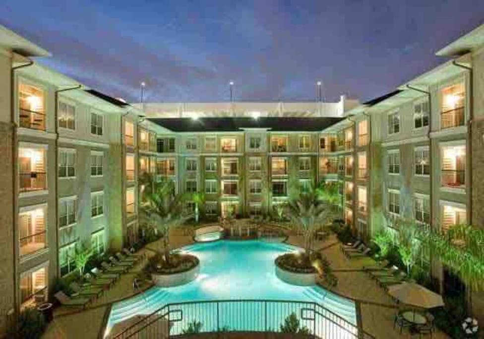 1Br Urban Retreat Pool Gym Near Nrg Wifi Petok Apartment Houston Exterior photo